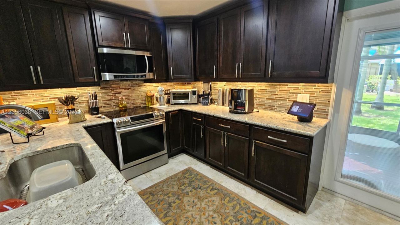 7252 Woodmont Ave , Tamarac, FL 33321 Photo