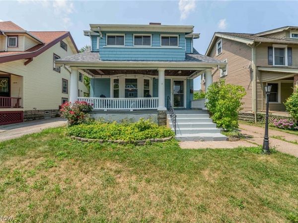 1290 Jackson Avenue, Lakewood, OH 44107