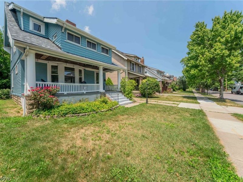 1290 Jackson Avenue, Lakewood, OH 44107 Photo 2