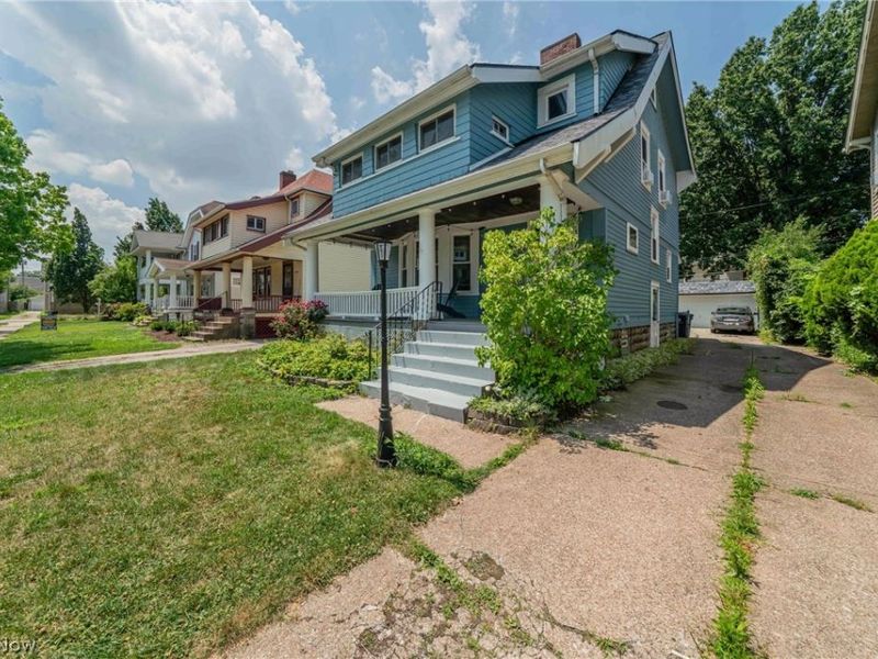 1290 Jackson Avenue, Lakewood, OH 44107 Photo 4