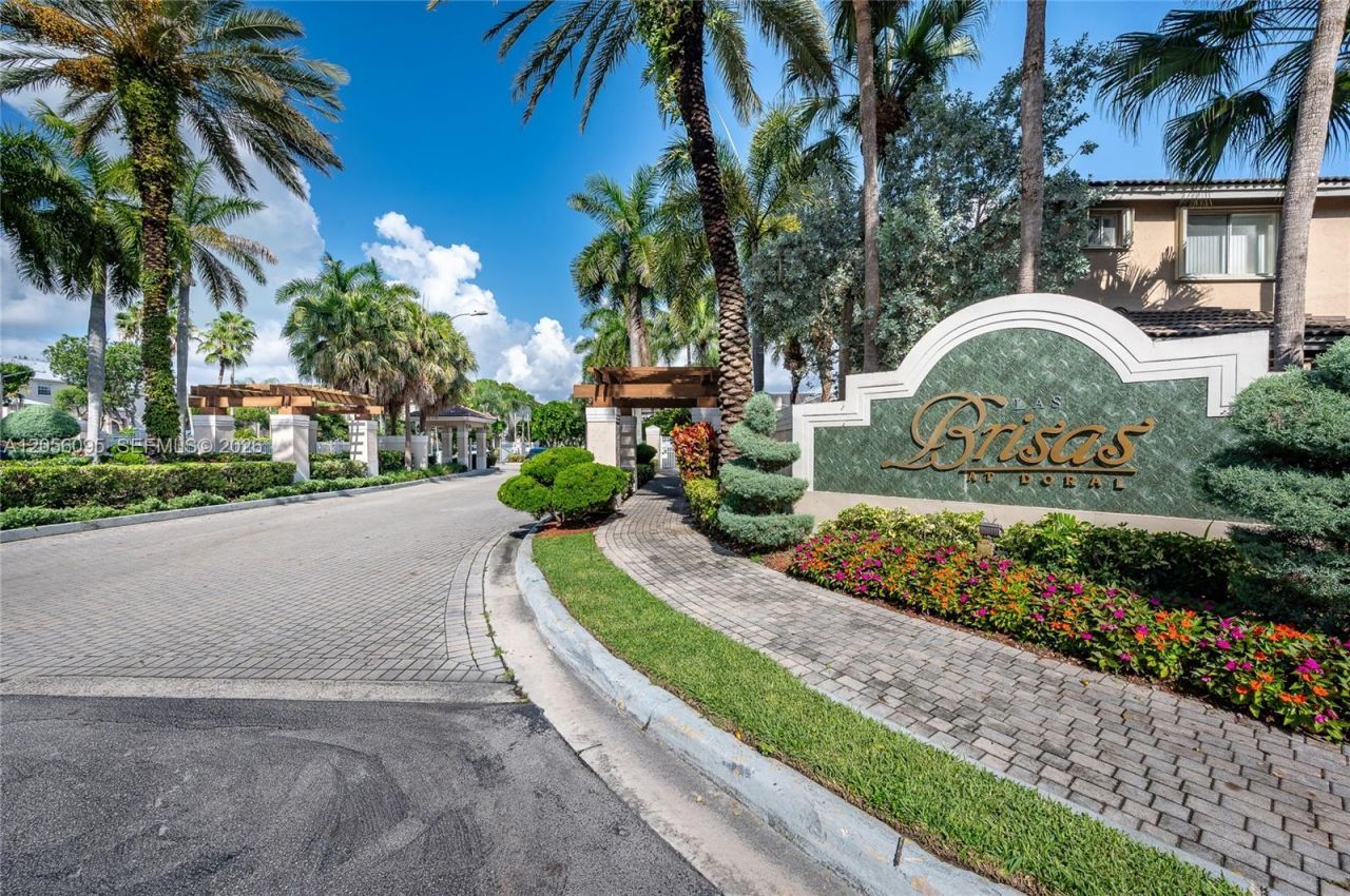 5600 NW 114th Pl , Unit 209, Doral, FL 33178 Photo