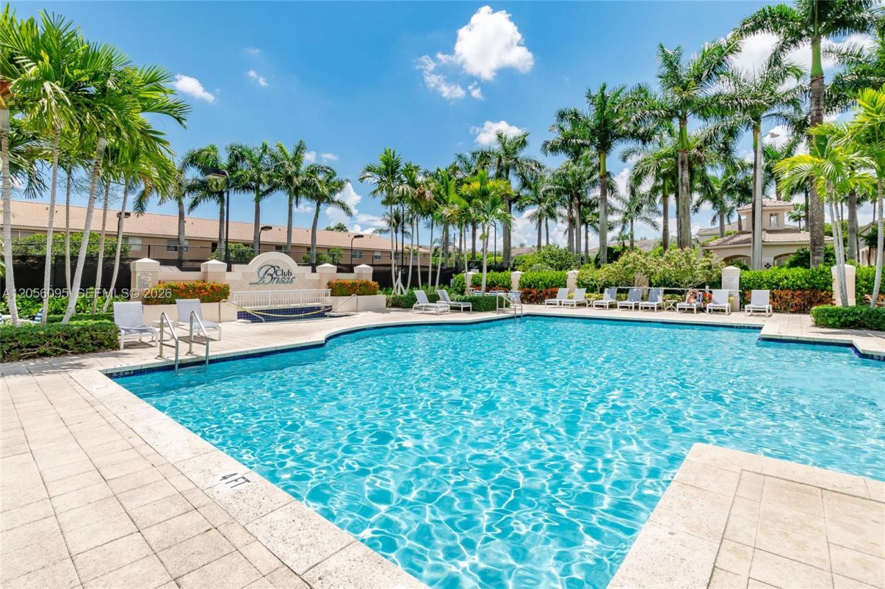 5600 NW 114th Pl , Unit 209, Doral, FL 33178 Photo