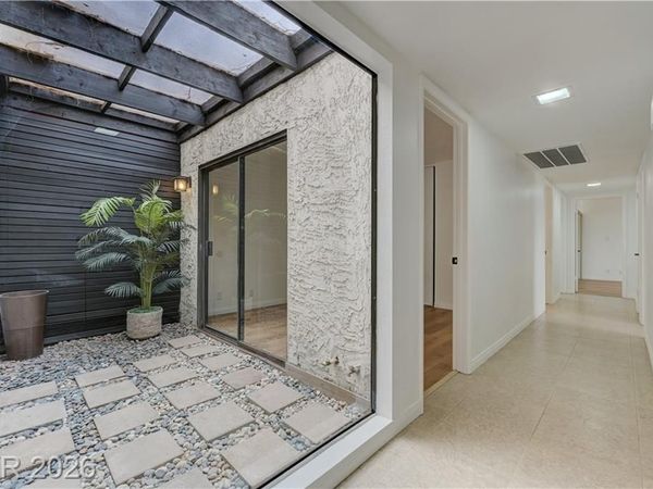 2695 San Lago Court, Las Vegas, NV 89121