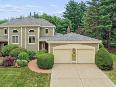5 Pebble Beach Drive, Bedford, NH 03110