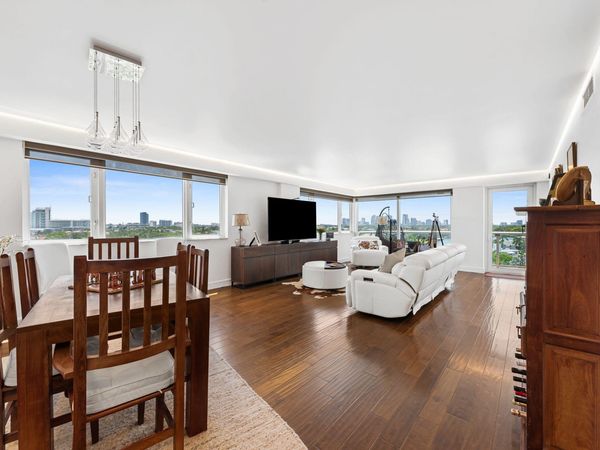 3000 Holiday Drive, Unit 905, Fort Lauderdale, FL 33316