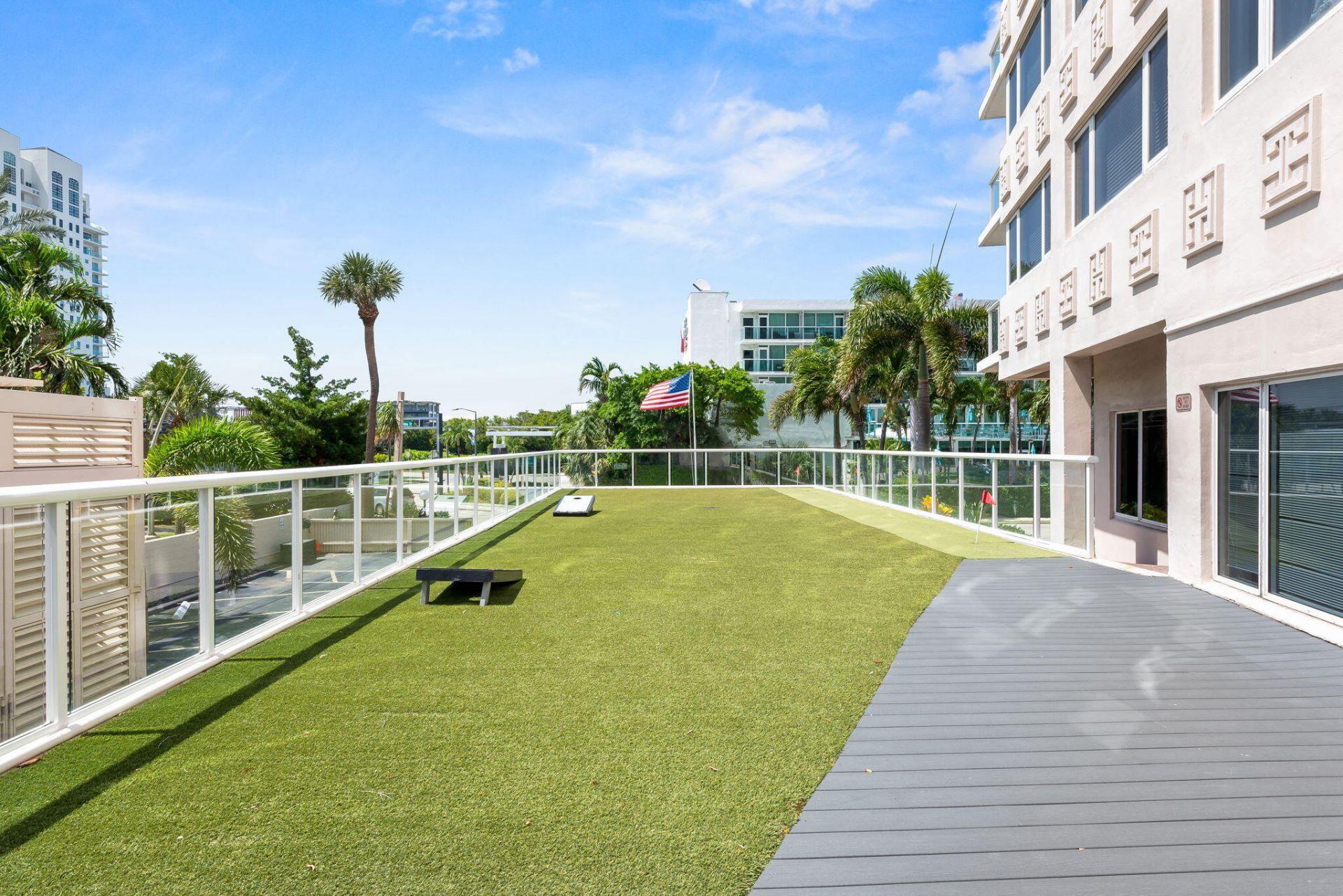 3000 Holiday Drive, Unit 905, Fort Lauderdale, FL 33316 Photo