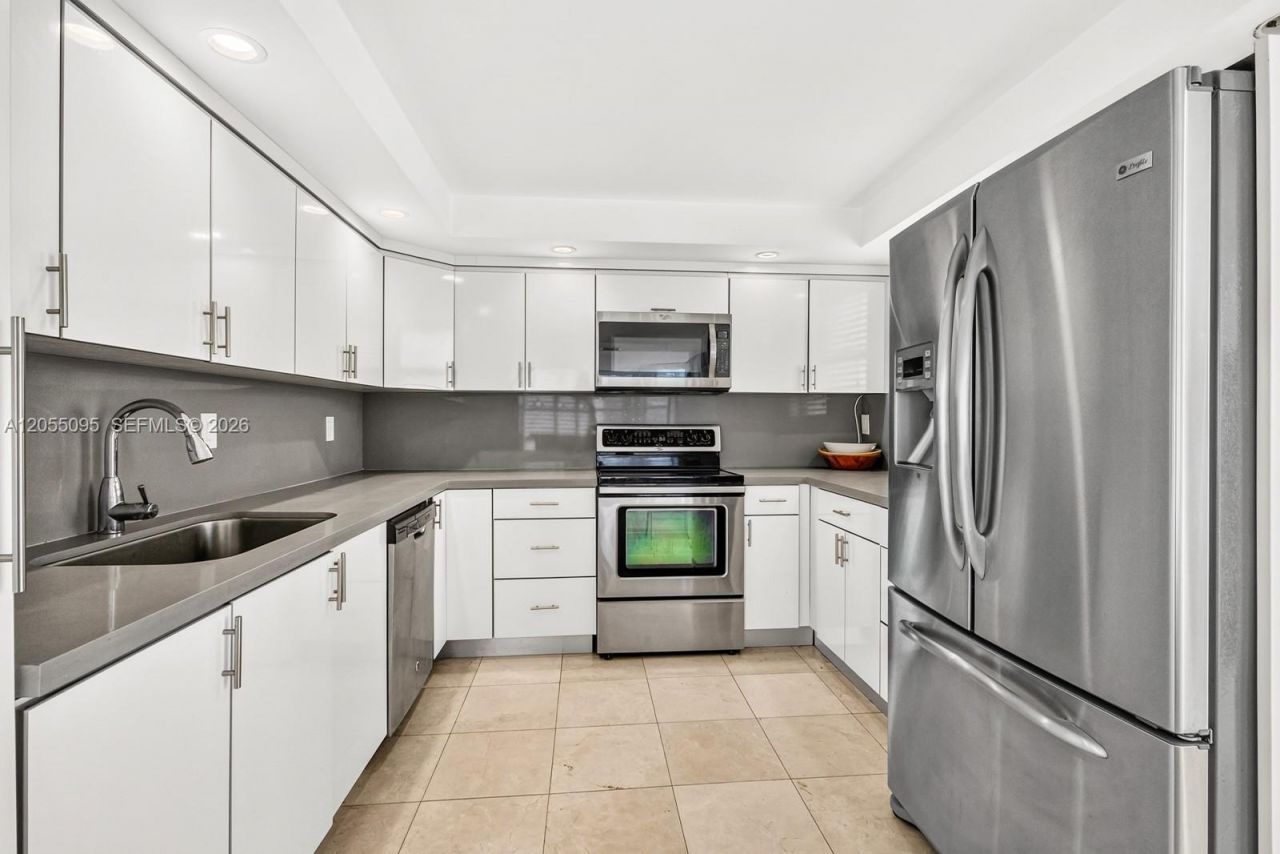 1901 Brickell Ave, Unit B1109, Miami, FL 33129 Photo
