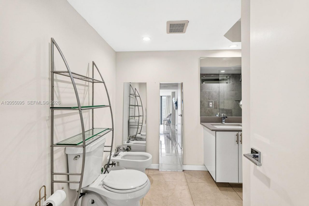 1901 Brickell Ave, Unit B1109, Miami, FL 33129 Photo