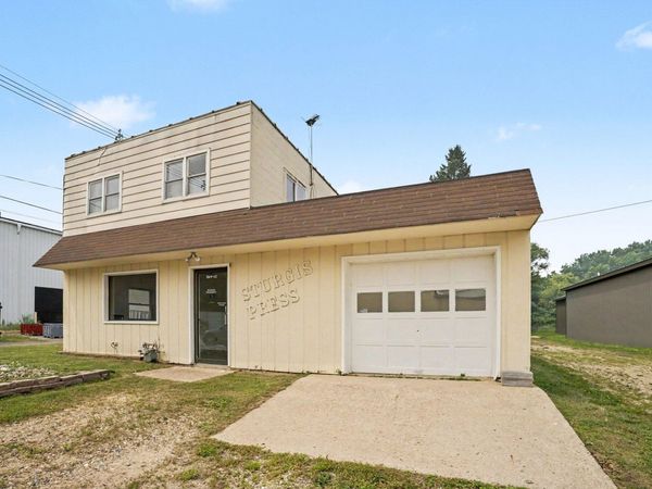1787 W Chicago Road, Sturgis, MI 49091