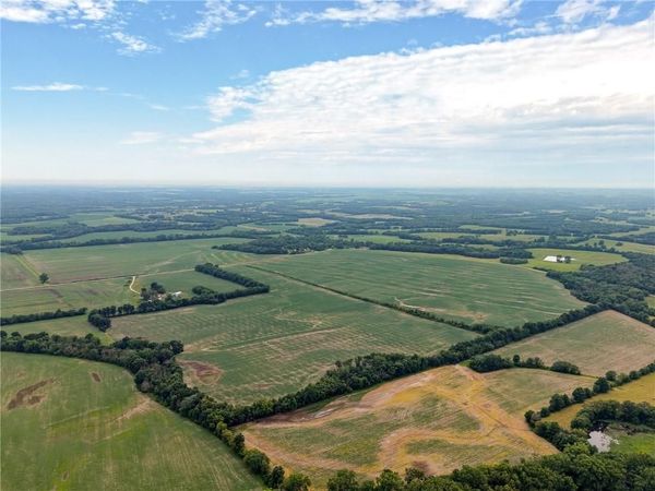 North West 50th Street, Trenton, MO 64683