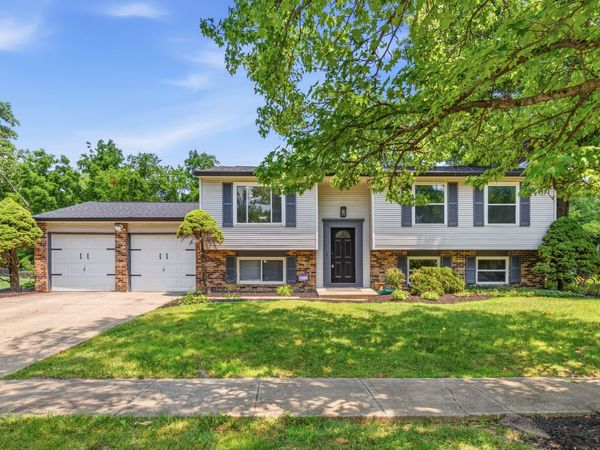 9505 Thornwood Drive , Indianapolis, IN 46250