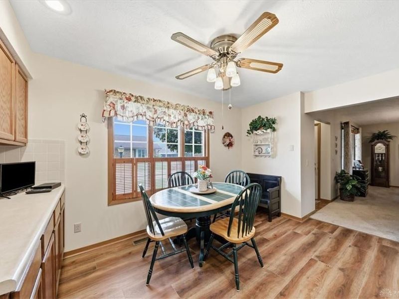 1045 Bradford Drive, Springfield, OH 45503 Photo 10