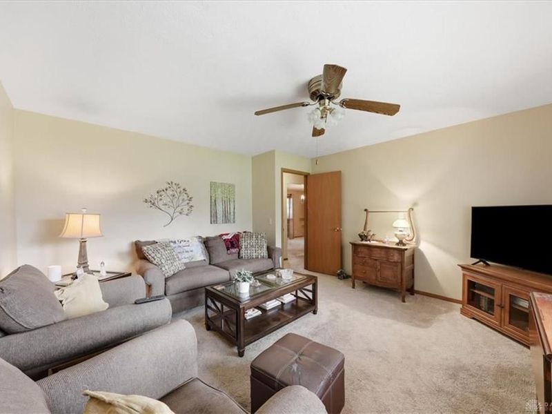 1045 Bradford Drive, Springfield, OH 45503 Photo 21