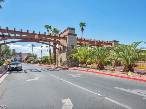 5140 Indian River Drive, Unit 306, Las Vegas, NV 89103