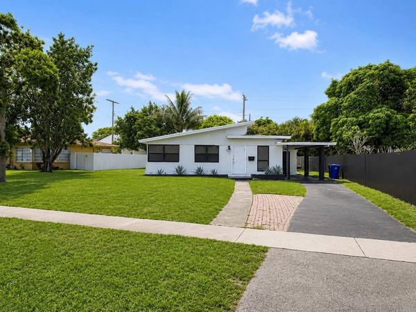 371 Kentucky Avenue, Fort Lauderdale, FL 33312