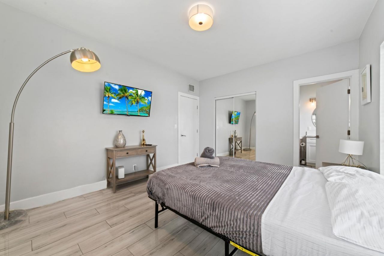 371 Kentucky Avenue, Fort Lauderdale, FL 33312 Photo