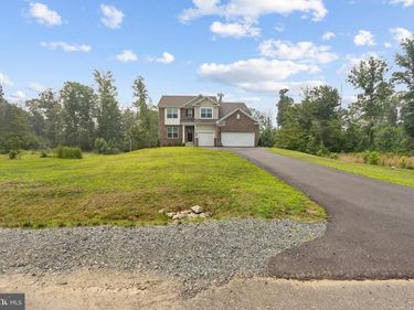 717 LONG MEADOW DRIVE , FREDERICKSBURG, VA 22406