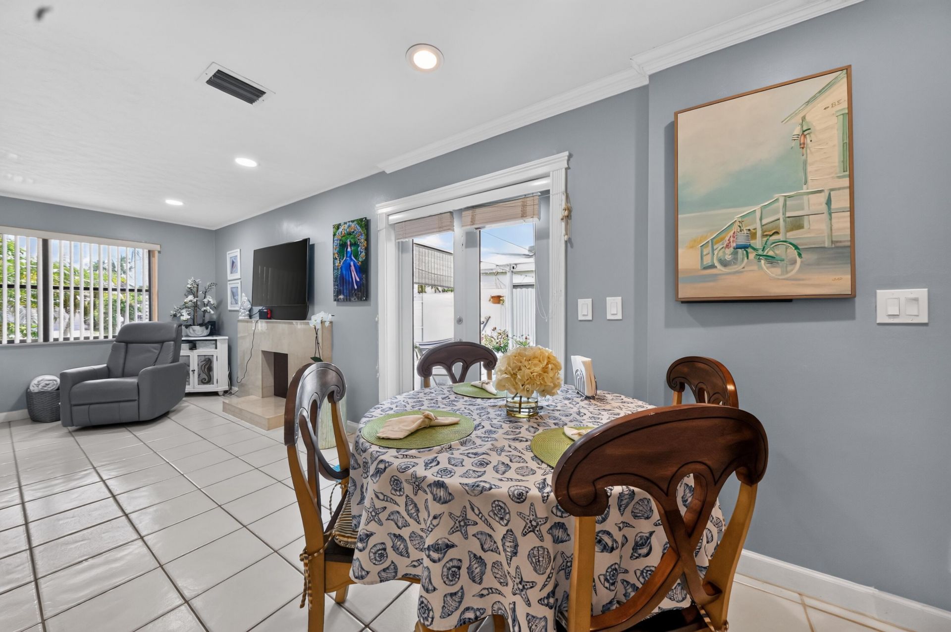 5826 Churchill Court, West Palm Beach, FL 33405 Photo