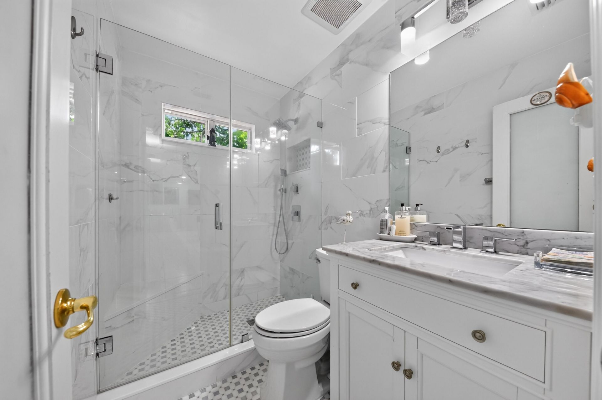 5826 Churchill Court, West Palm Beach, FL 33405 Photo