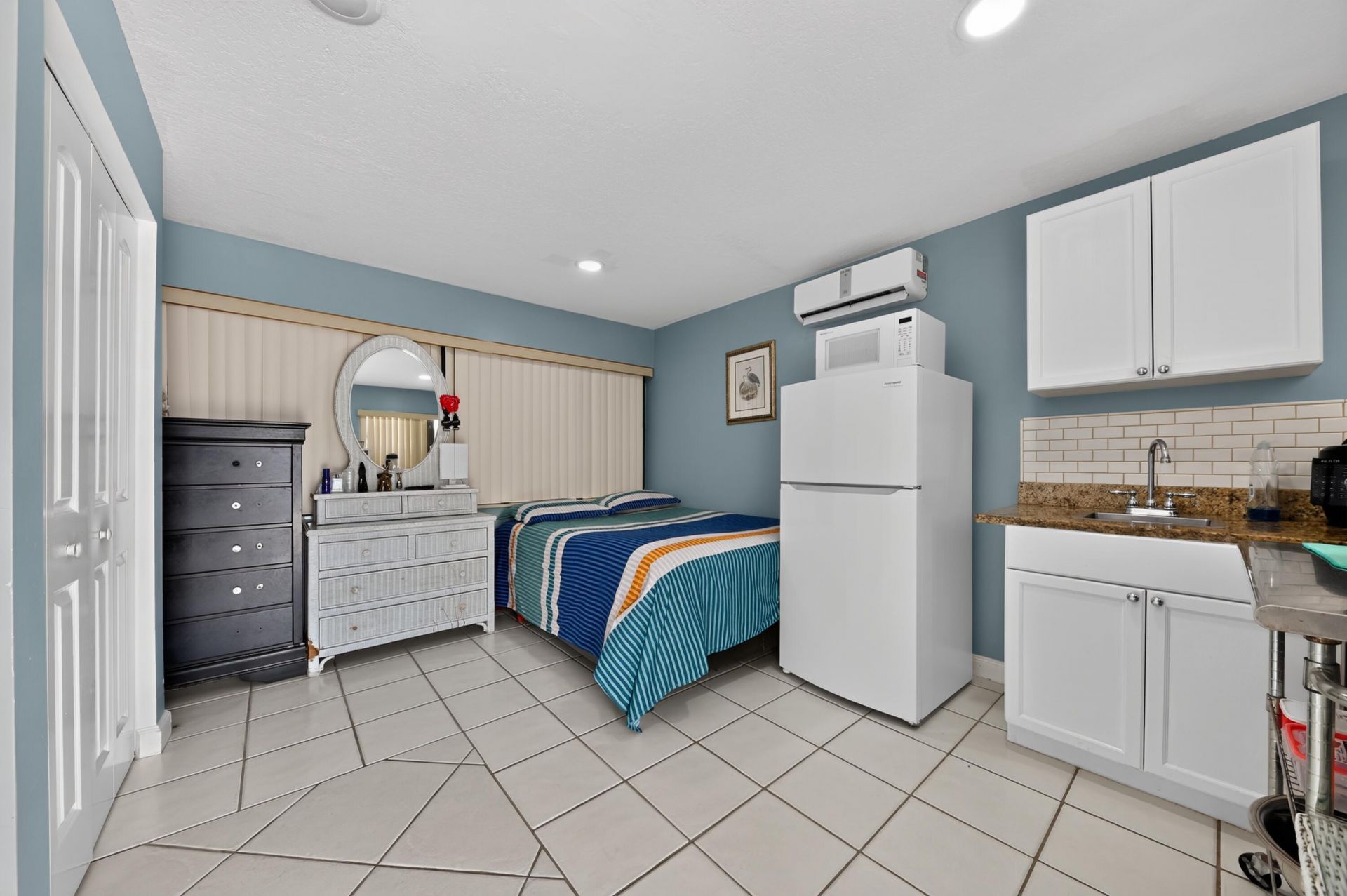 5826 Churchill Court, West Palm Beach, FL 33405 Photo