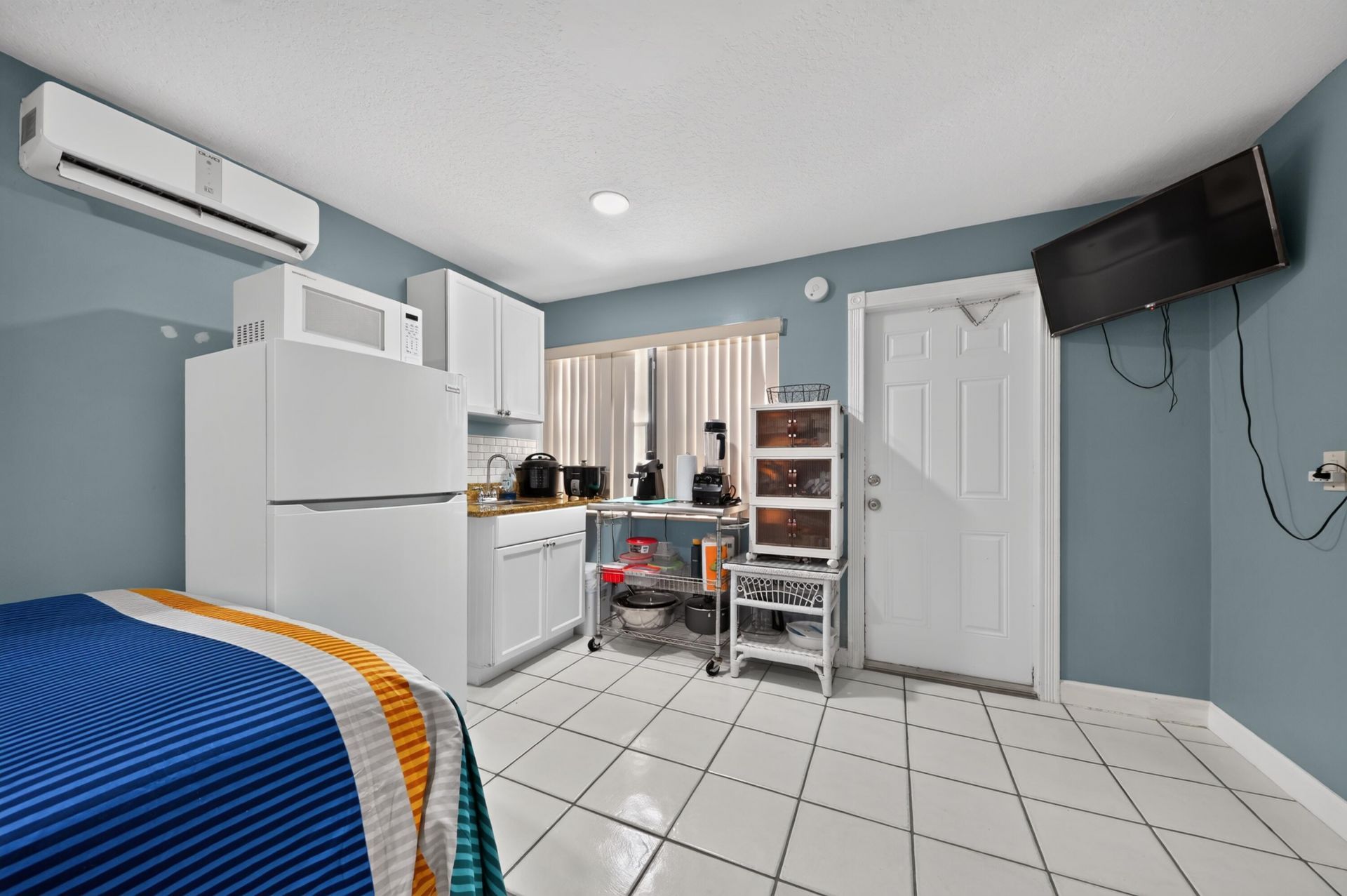 5826 Churchill Court, West Palm Beach, FL 33405 Photo