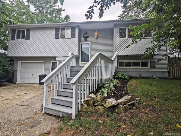 114 Berkeley Avenue, Selden, NY 11784
