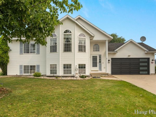 2491 Crystal Meadows Street SE, Caledonia, MI 49316