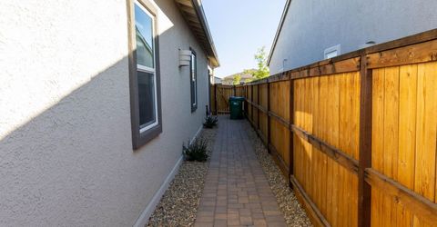 2292 Jagged Peak Lane, Sparks, NV 89436 Photo