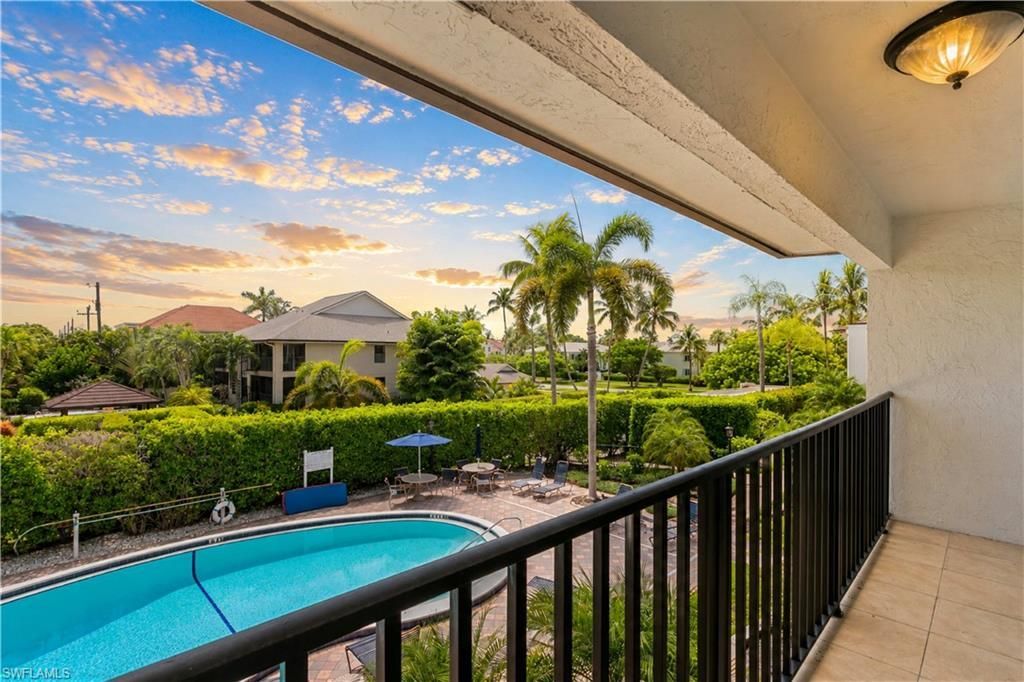 1050 6th St S, Unit 1050, Naples, FL 34102 Photo