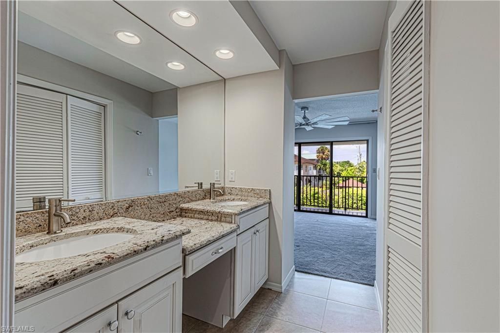 1050 6th St S, Unit 1050, Naples, FL 34102 Photo