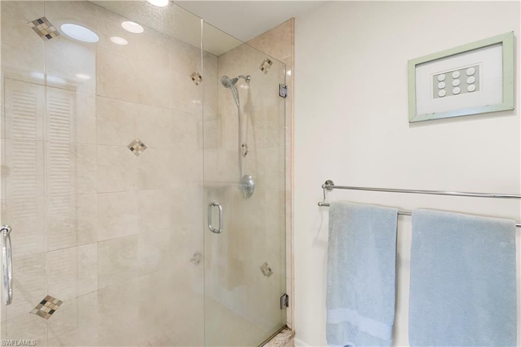 1050 6th St S, Unit 1050, Naples, FL 34102 Photo