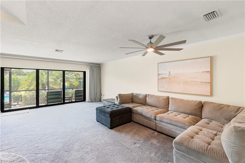 1050 6th St S, Unit 1050, Naples, FL 34102 Photo