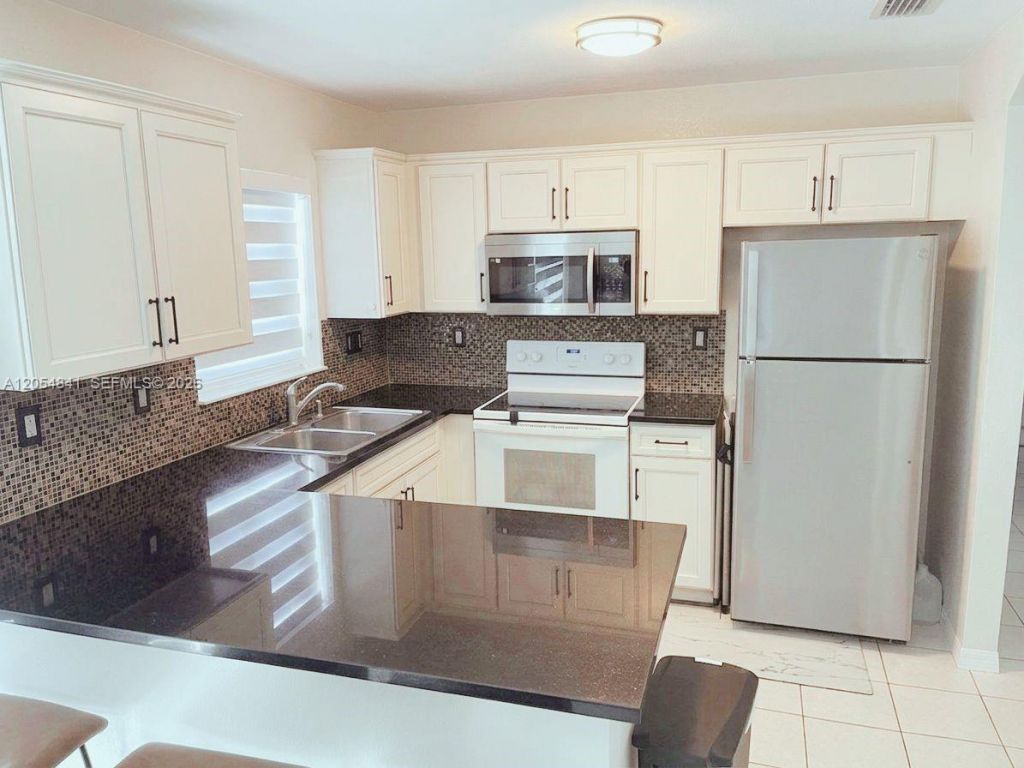 25586 SW 138th Pl, Homestead, FL 33032 Photo