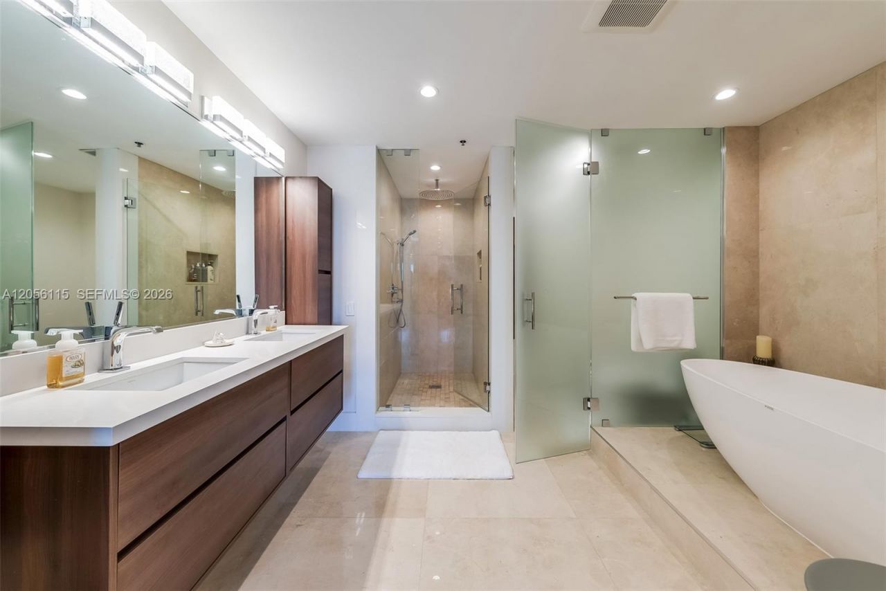 2133 Fisher Island Dr, Unit 2133, Miami Beach, FL 33109 Photo