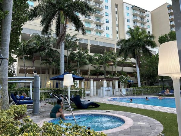 987 SW 37th Avenue, Unit 909, Coral Gables, FL 33135