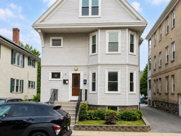 175 Beech St, Unit 2, Belmont, MA 02478
