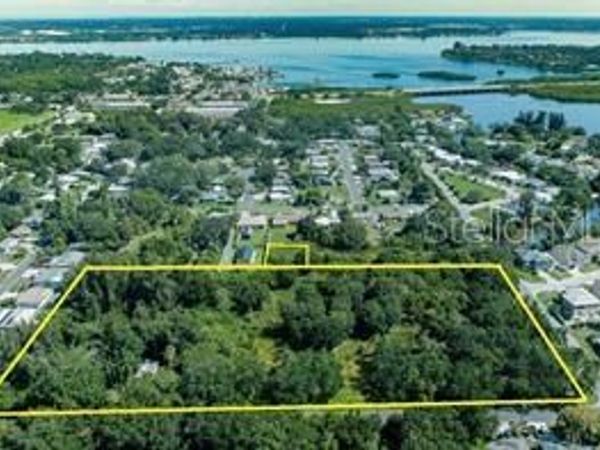 2801 11TH AVENUE E, BRADENTON, FL 34208