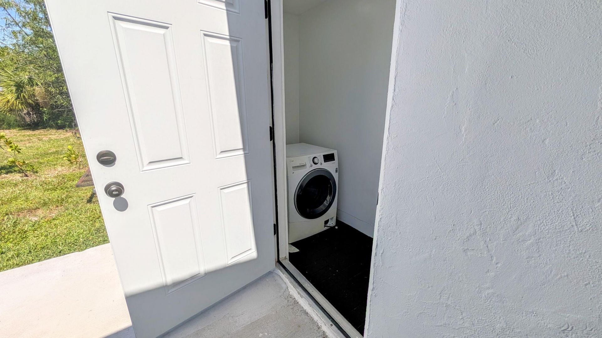 407 NW 7th Street, Unit B, Boynton Beach, FL 33426 Photo