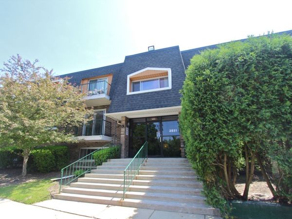 3851 N PARKWAY Drive , Unit 21D, Northbrook, IL 60062