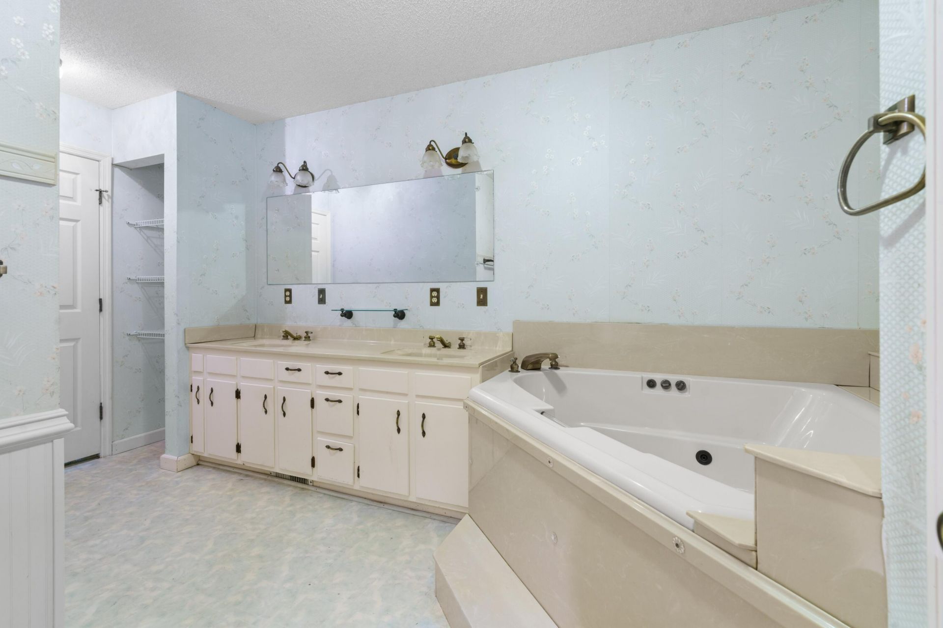 175 Haven Lane Photo 26