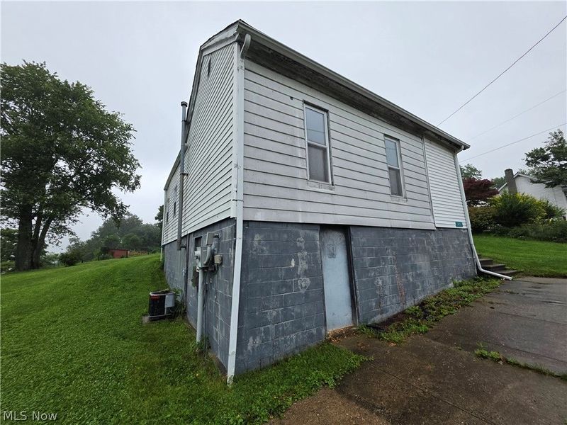 471 Fair Avenue, Quaker City, OH 43773 Photo 2