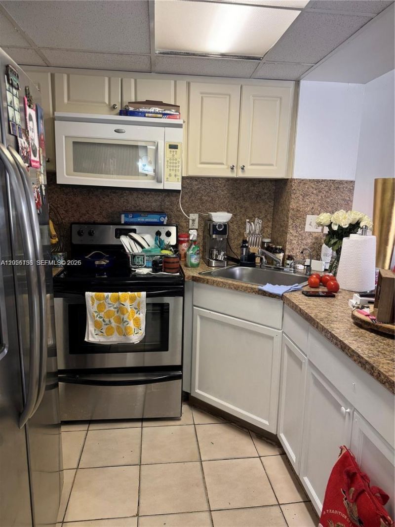 2158 W 60th St, Unit 13108, Hialeah, FL 33016 Main Photo
