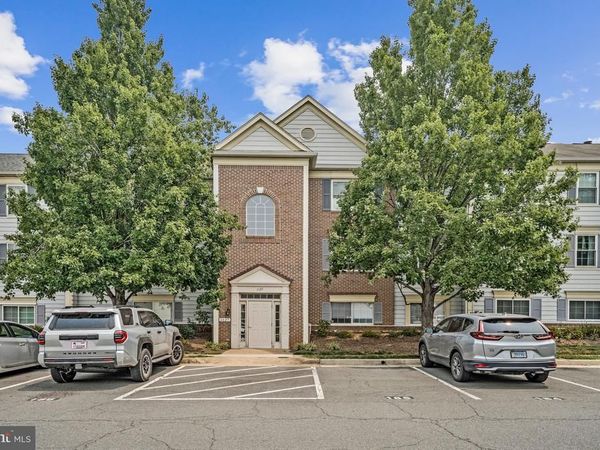 1127 HUNTMASTER TERRACE NE, Unit 202, LEESBURG, VA 20176