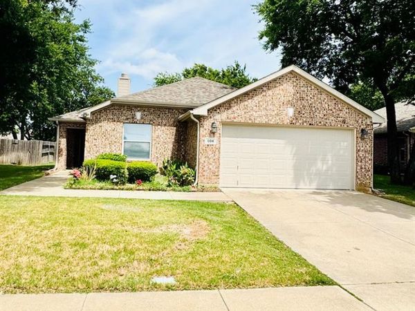 604 International Drive , Euless, TX 76039