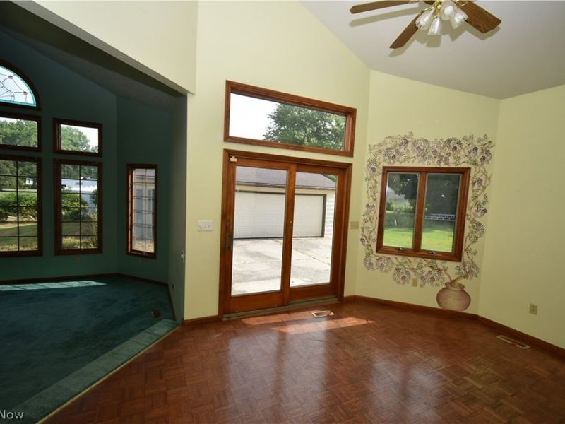 209 Sipple Avenue, Amherst, OH 44001 Photo 12