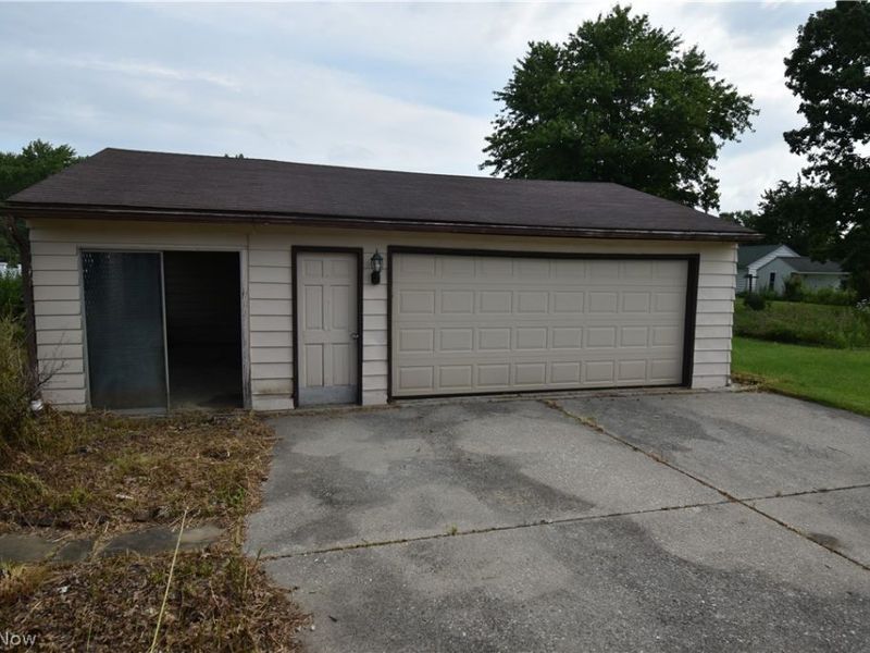 209 Sipple Avenue, Amherst, OH 44001 Photo 48