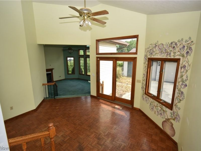 209 Sipple Avenue, Amherst, OH 44001 Photo 8