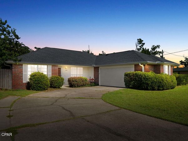 1500 Illinois Avenue , Lynn Haven, FL 32444