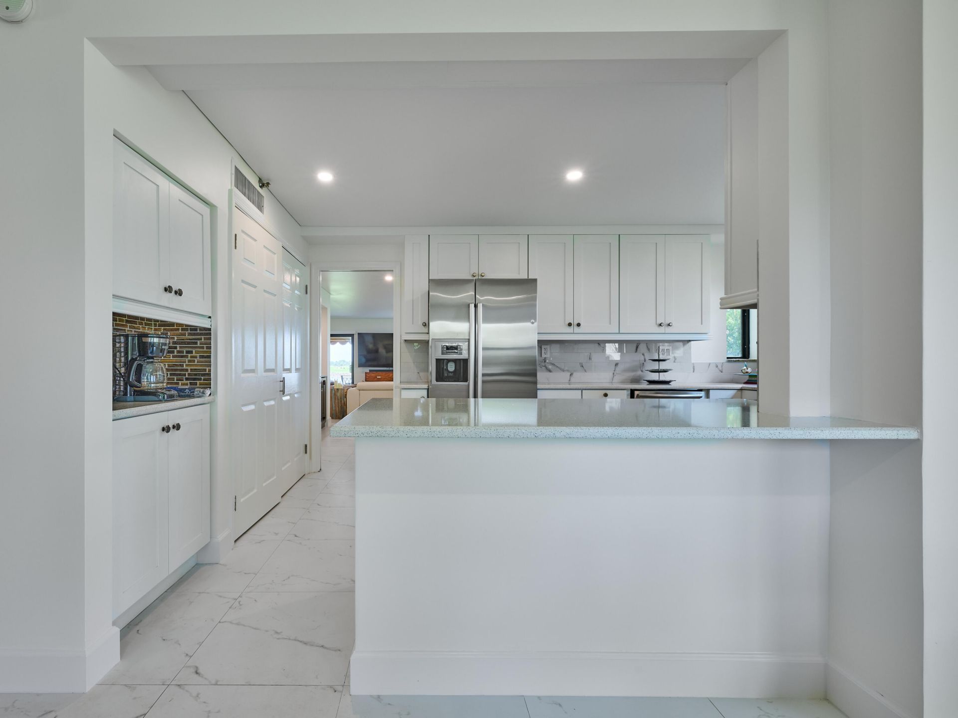 374 Golfview Road, Unit 106, North Palm Beach, FL 33408 Photo