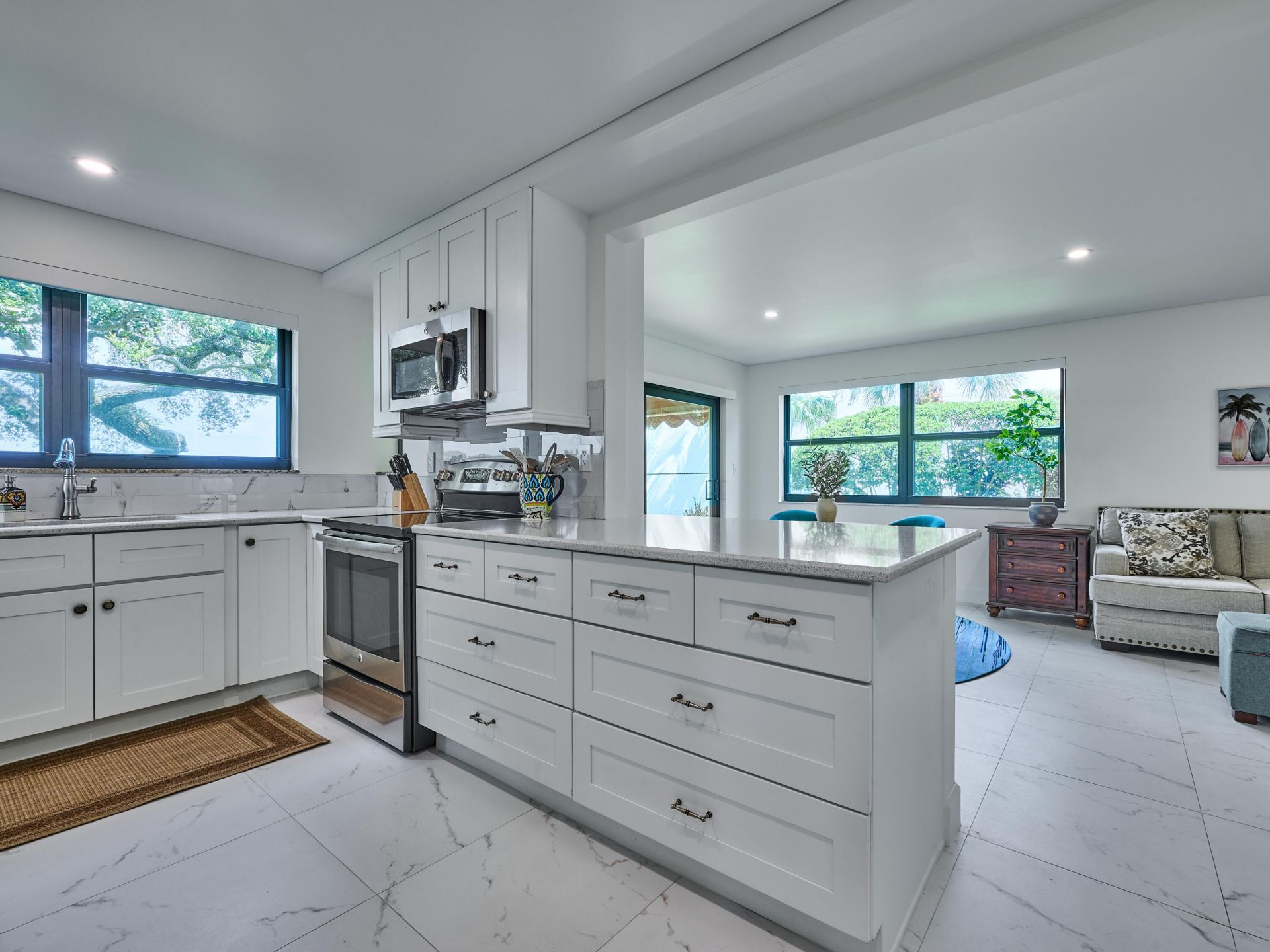 374 Golfview Road, Unit 106, North Palm Beach, FL 33408 Photo